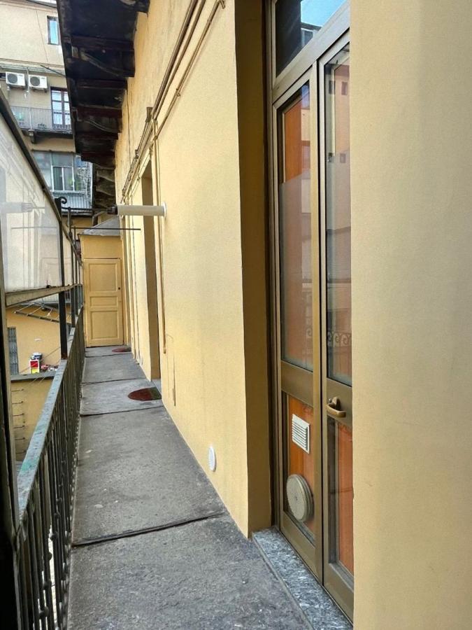 Centralissimo Appartamento Su Due Livelli 1 トリノ エクステリア 写真