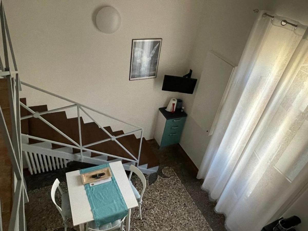 Centralissimo Appartamento Su Due Livelli 1 トリノ エクステリア 写真